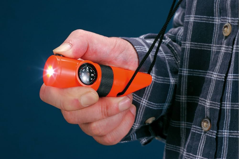 マクドナルド緊急ホイッスルレア、新品未使用 マクドナルド緊急ホイッスルレア、新品未使用